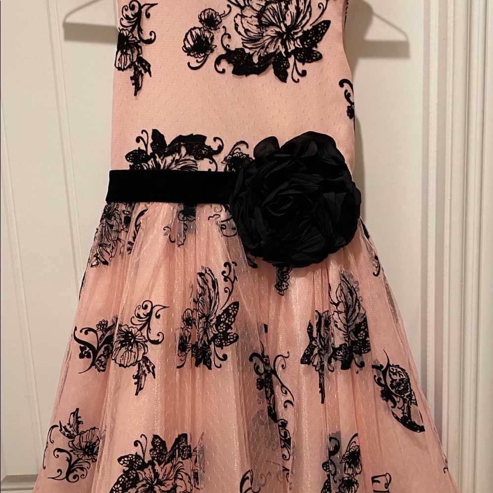 Girls dress